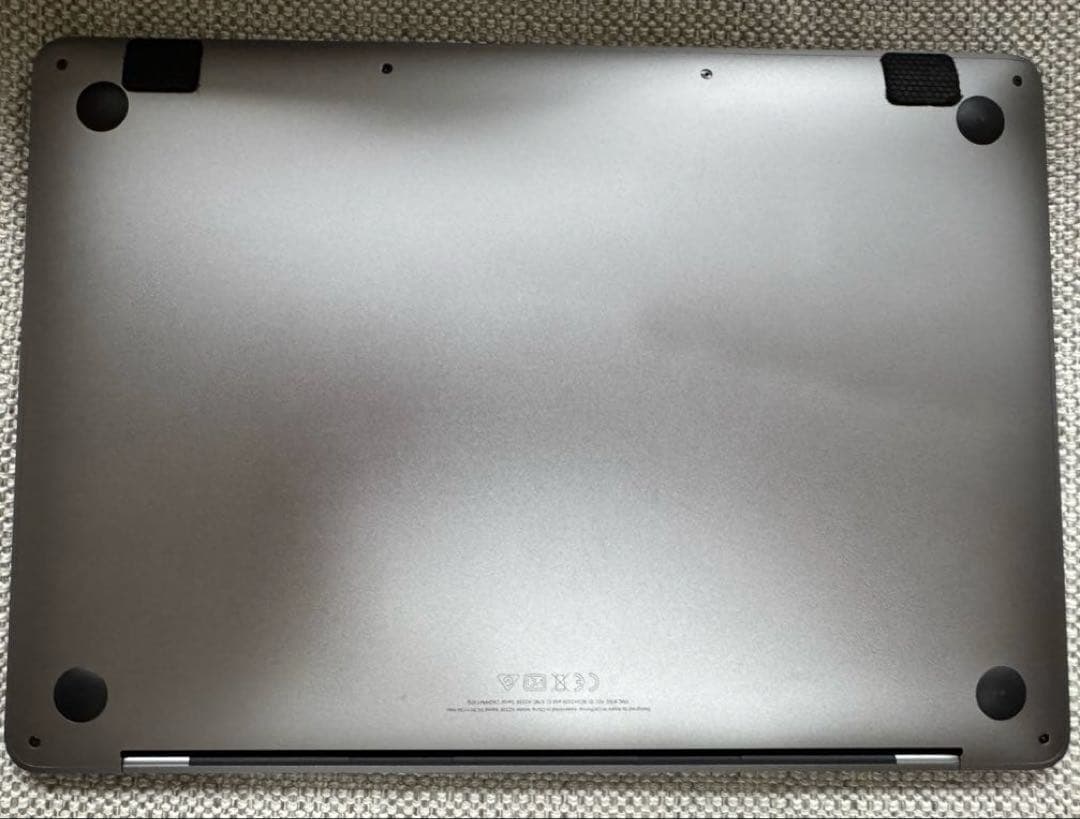 MacBook Pro 13インチ M2 2022 スペースグレイ