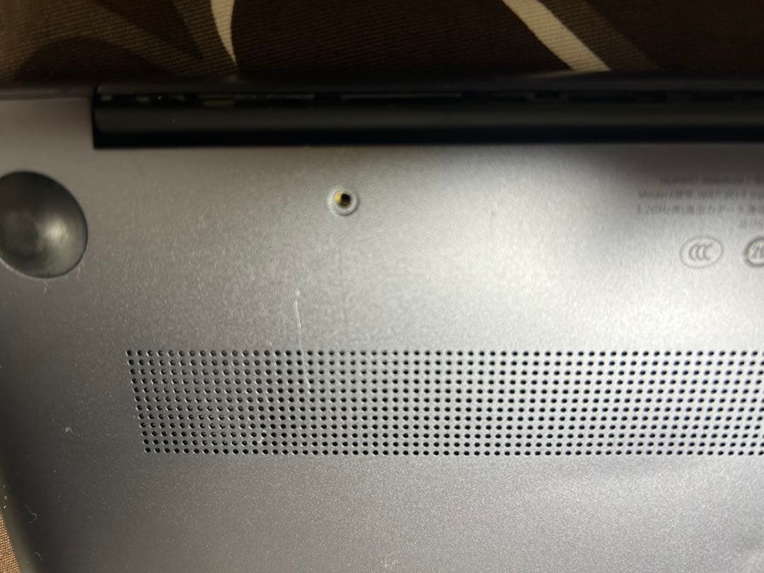 HUAWEI matebook13 256GB 問題あり