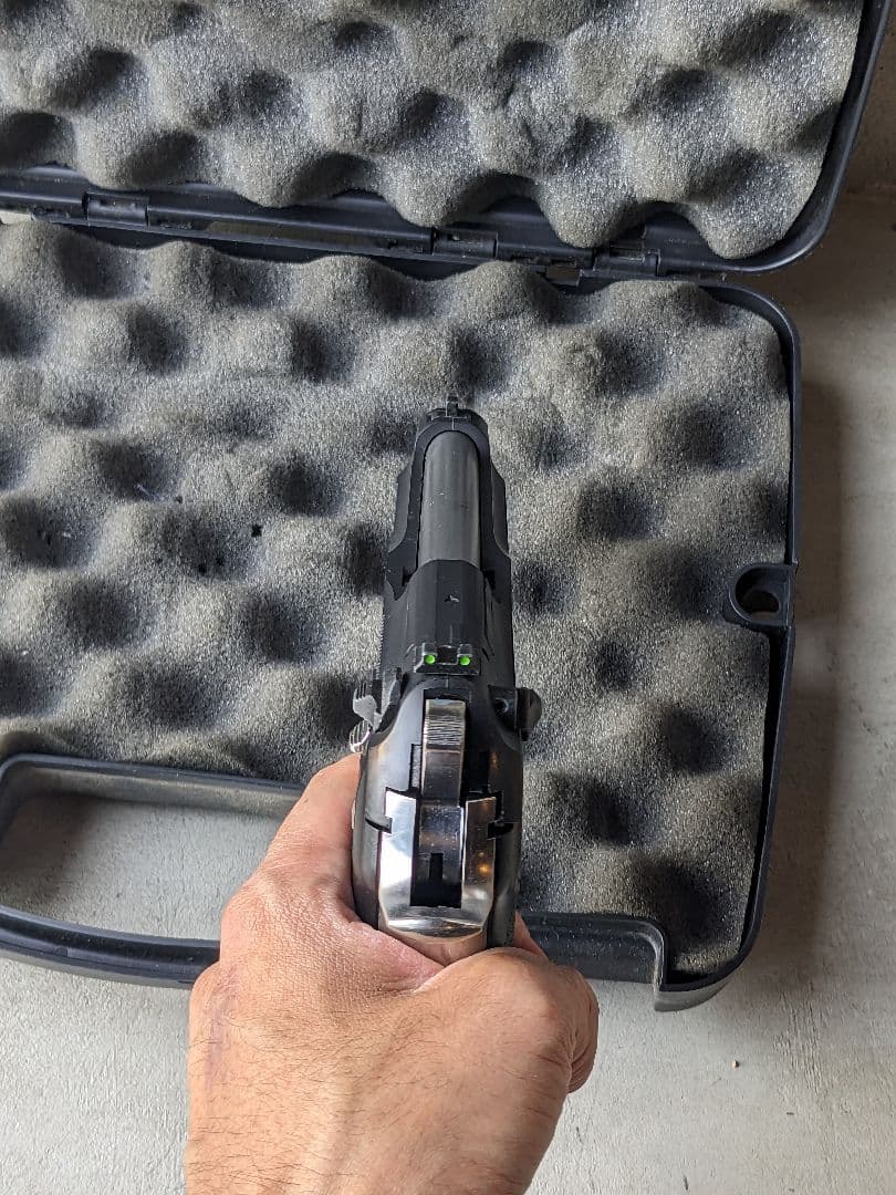 東京マルイ　本体/ベレッタM92F スライド/サムライエッジ　ソフトケース付き！