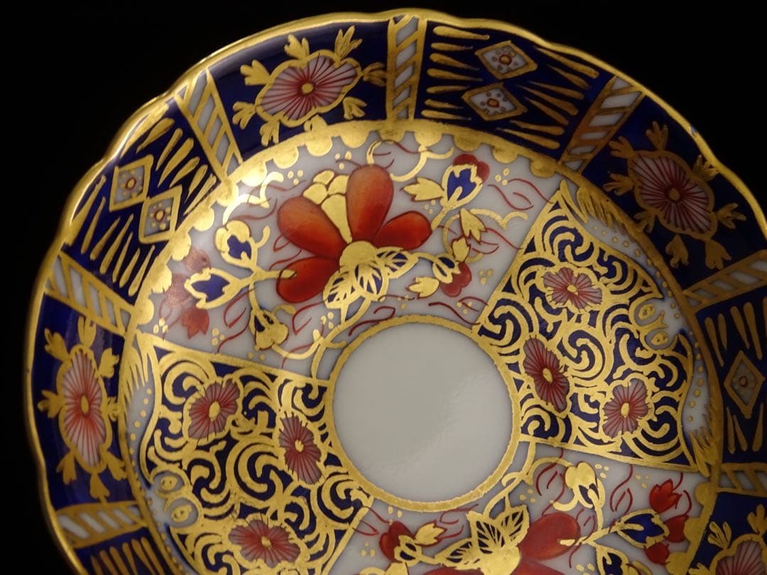 十二代　今泉　今右衛門　染錦　金彩　花文　珈琲碗　デミタス　カップ　ソーサー