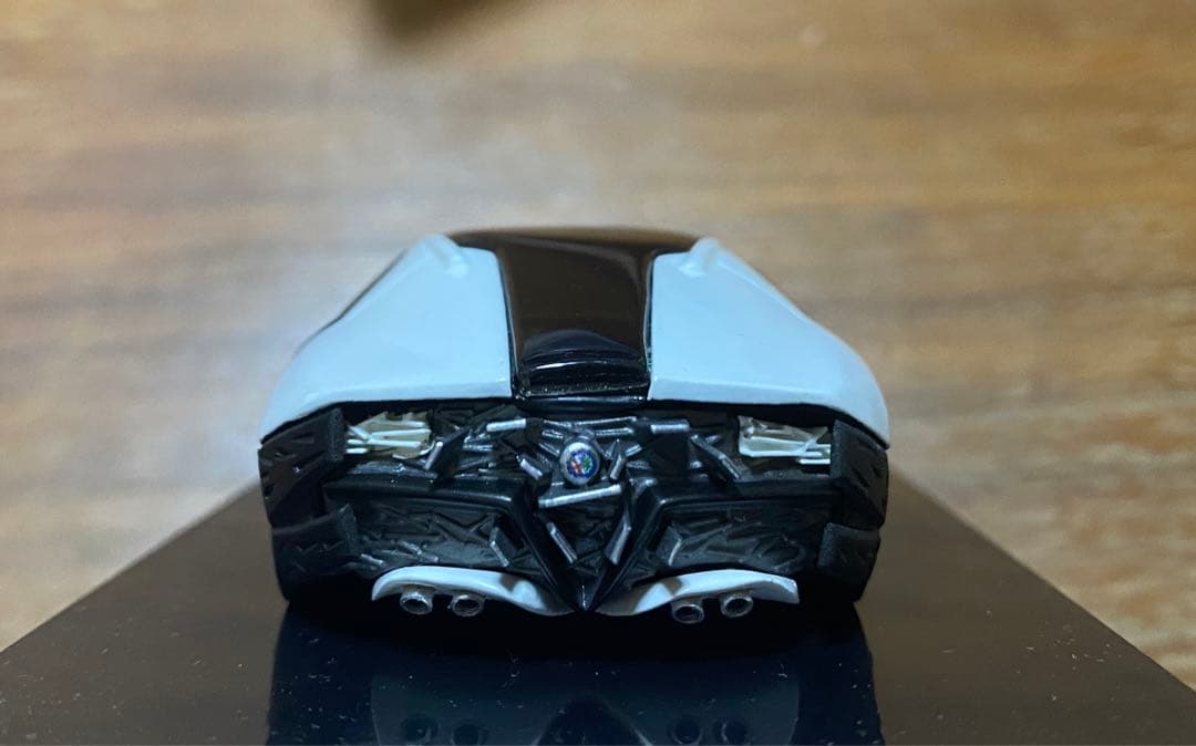 アルファロメオ　パンディオン　1/43 完成品　ベルトーネ　PANDION