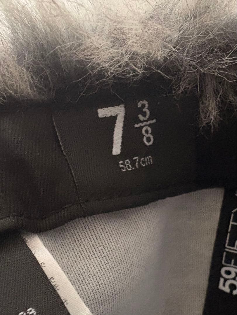 完売品　NEWERA ドックイヤー　NYキャップ