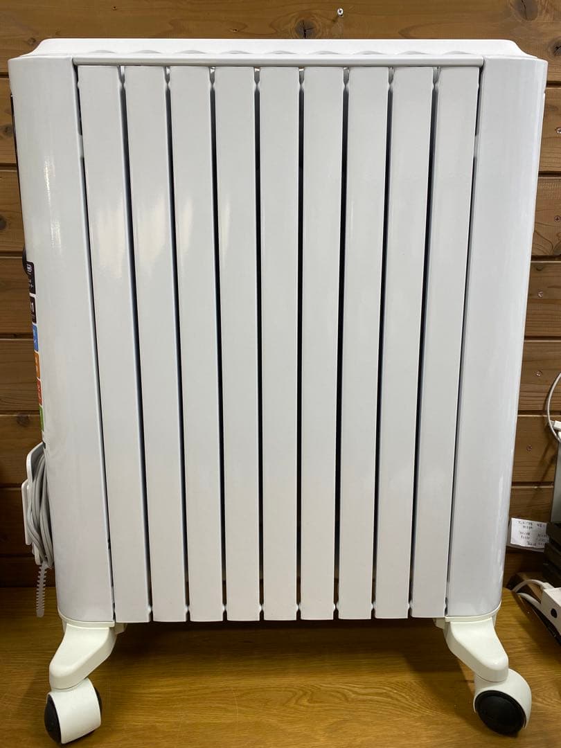 美品　デロンギオイルヒーター　RHJ65L0915