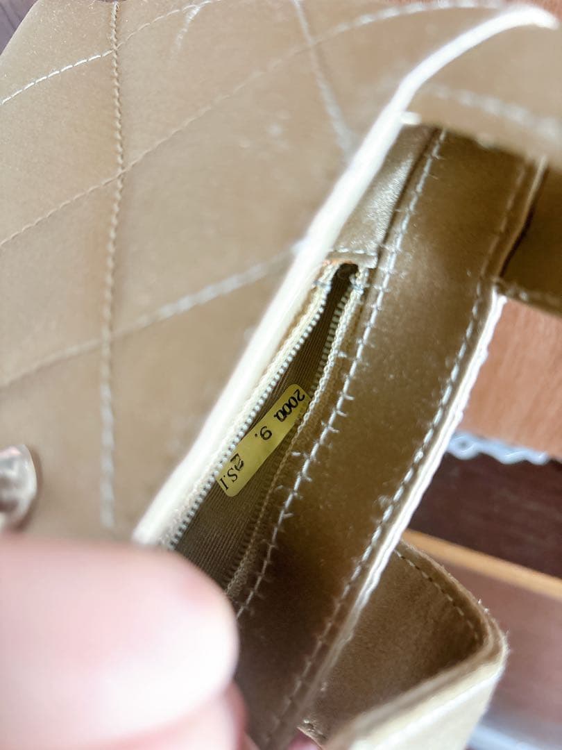 CHANEL ゴールド サテン キルティング パーティーバッグ