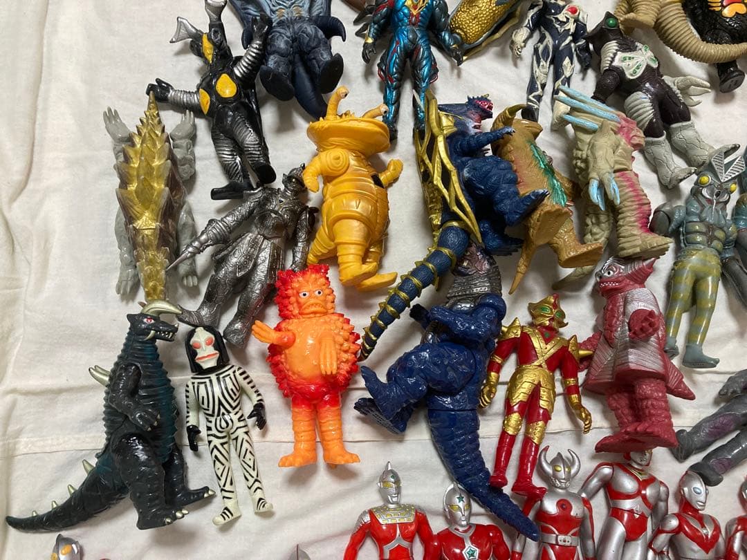 ウルトラマン フィギュア ソフビ 怪獣 まとめて
