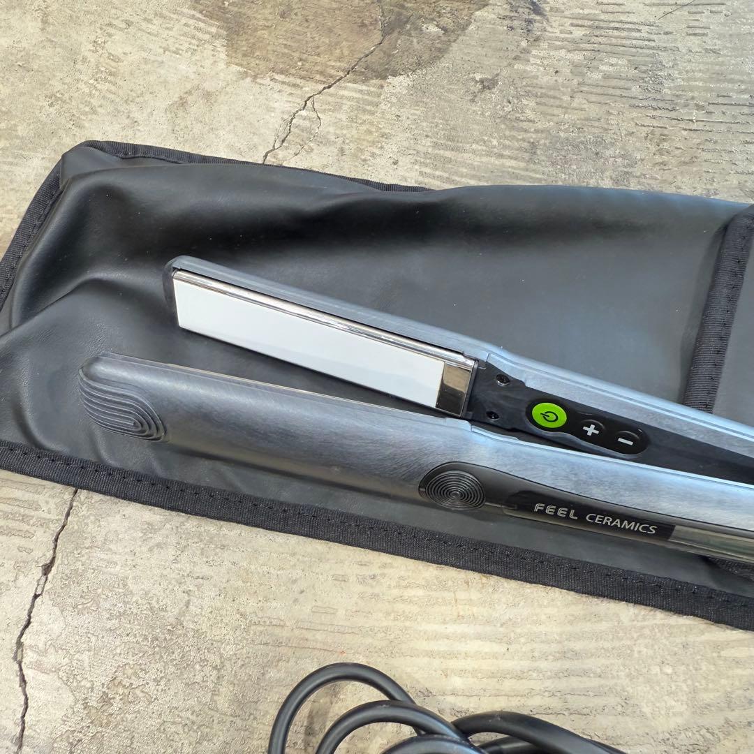 ♡FEEL pure ceramicストレートアイロン♡
