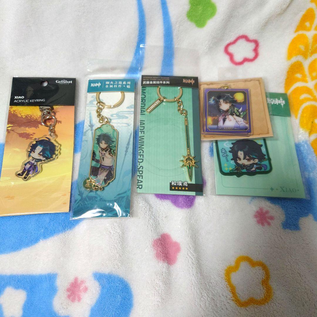 原神 鍾離 魈 色紙 缶バッジ ストラップ 神の目 コロッタ 璃月 公式 まとめ