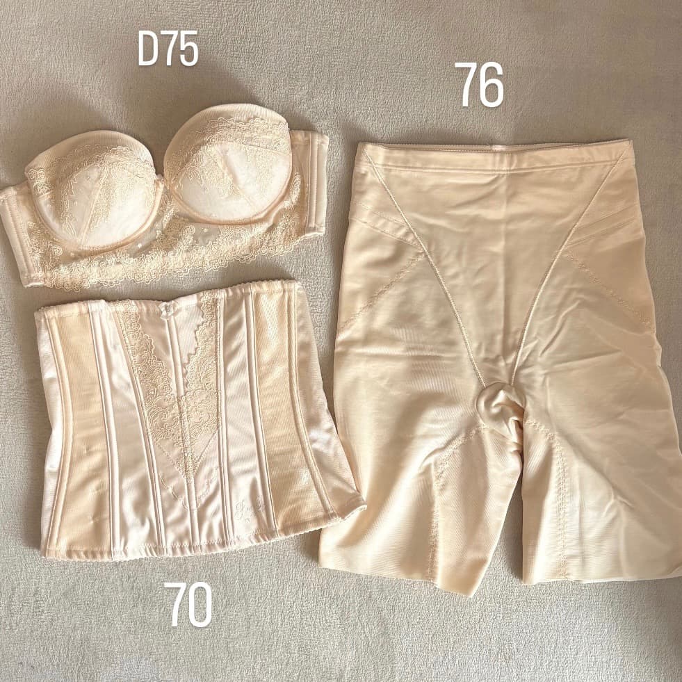 FOUR SIS & CO. ブライダルインナー3点セット