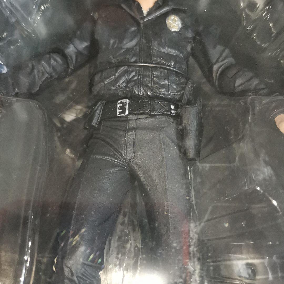 新品　ターミネーター2　T1000フィギュア　 モーターサイクルコップ　ネカ　２