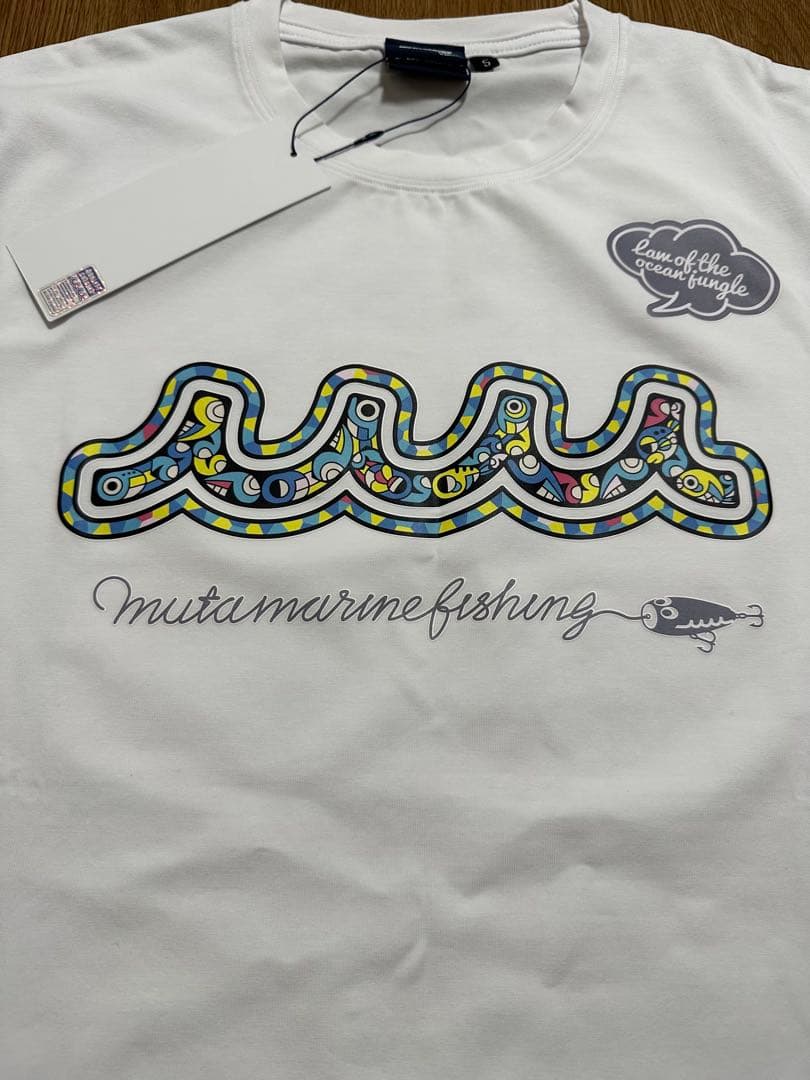 muta MARINE Tシャツ