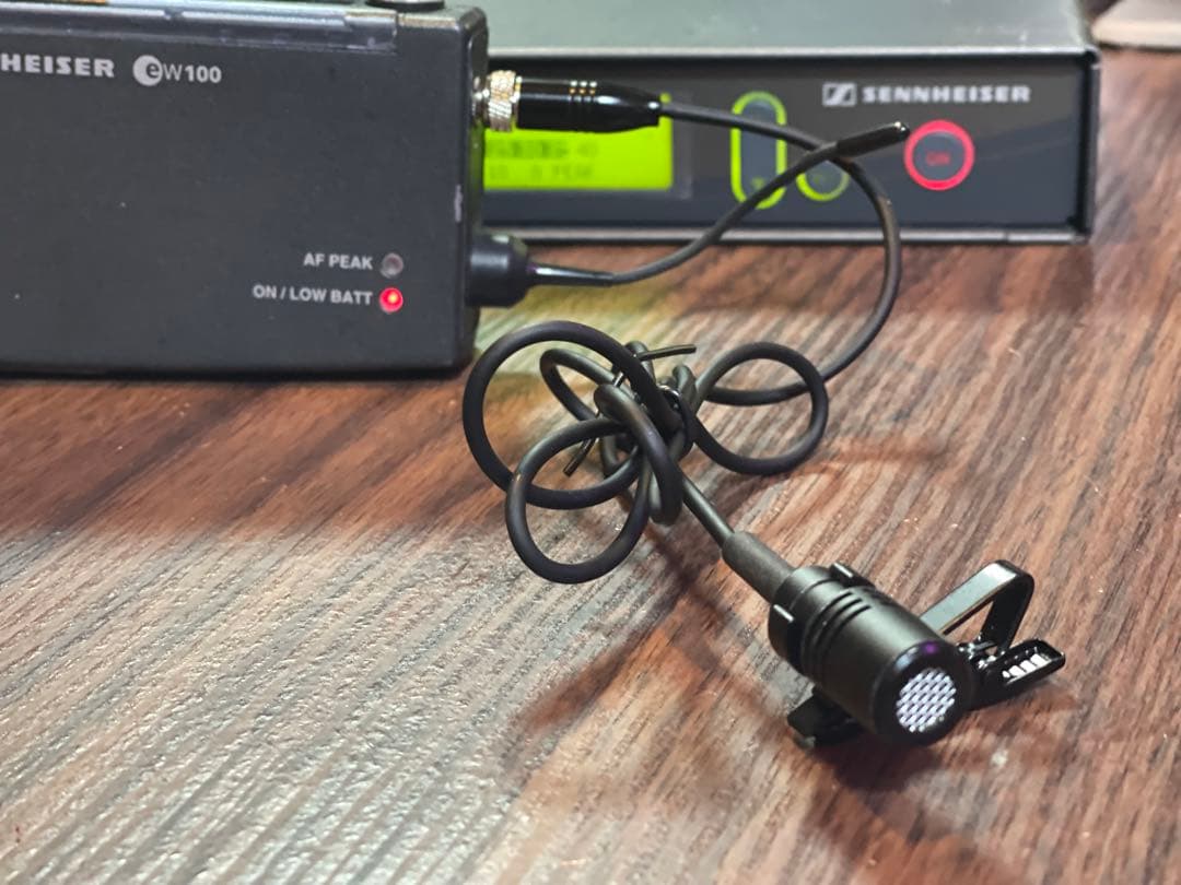 ⑤Sennheiser EW100 B帯 ワイヤレスシステム ラベリアマイク付き