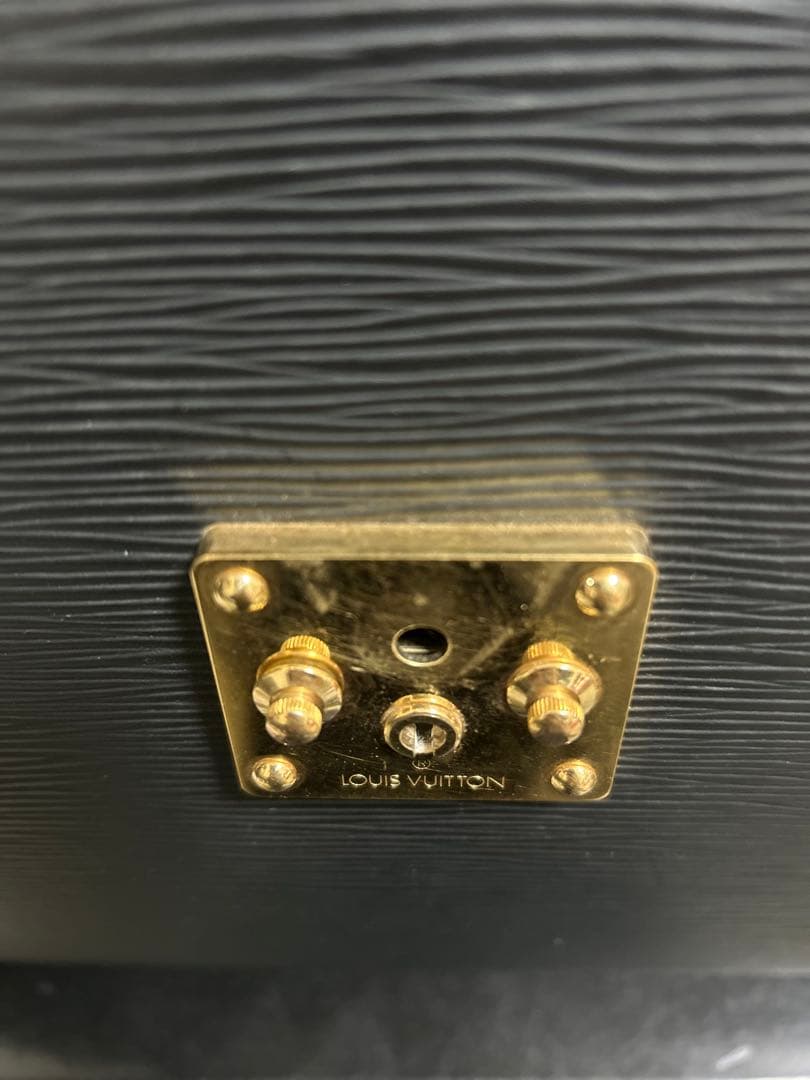 正規極美品✨ ルイ・ヴィトン エピ セルヴィエットフェルモワール ドクターバッグ