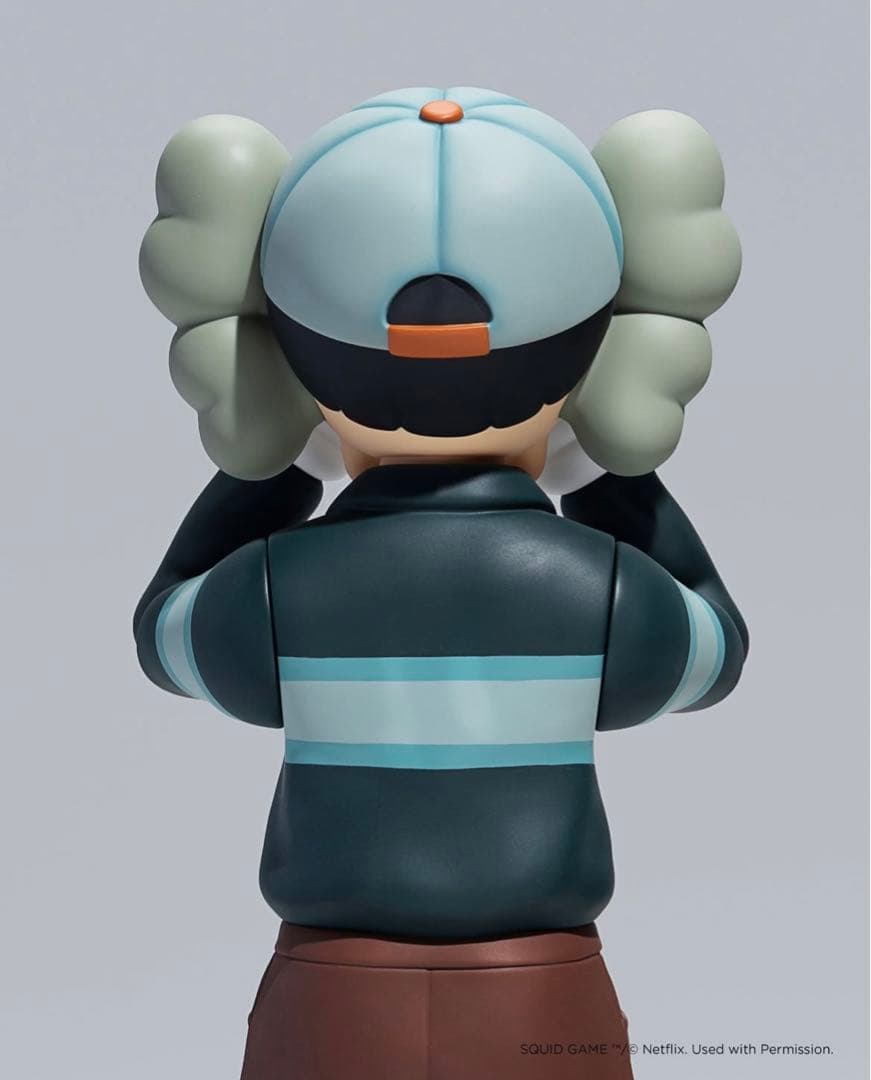 kaws チョルス Chul-Su Figure Coloured イカゲーム