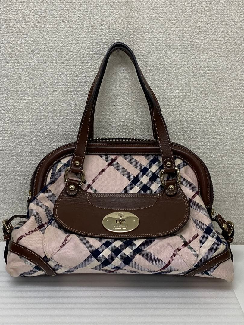 3-3202 Burberry ブルーレーベルのノバチェック柄キャンバス