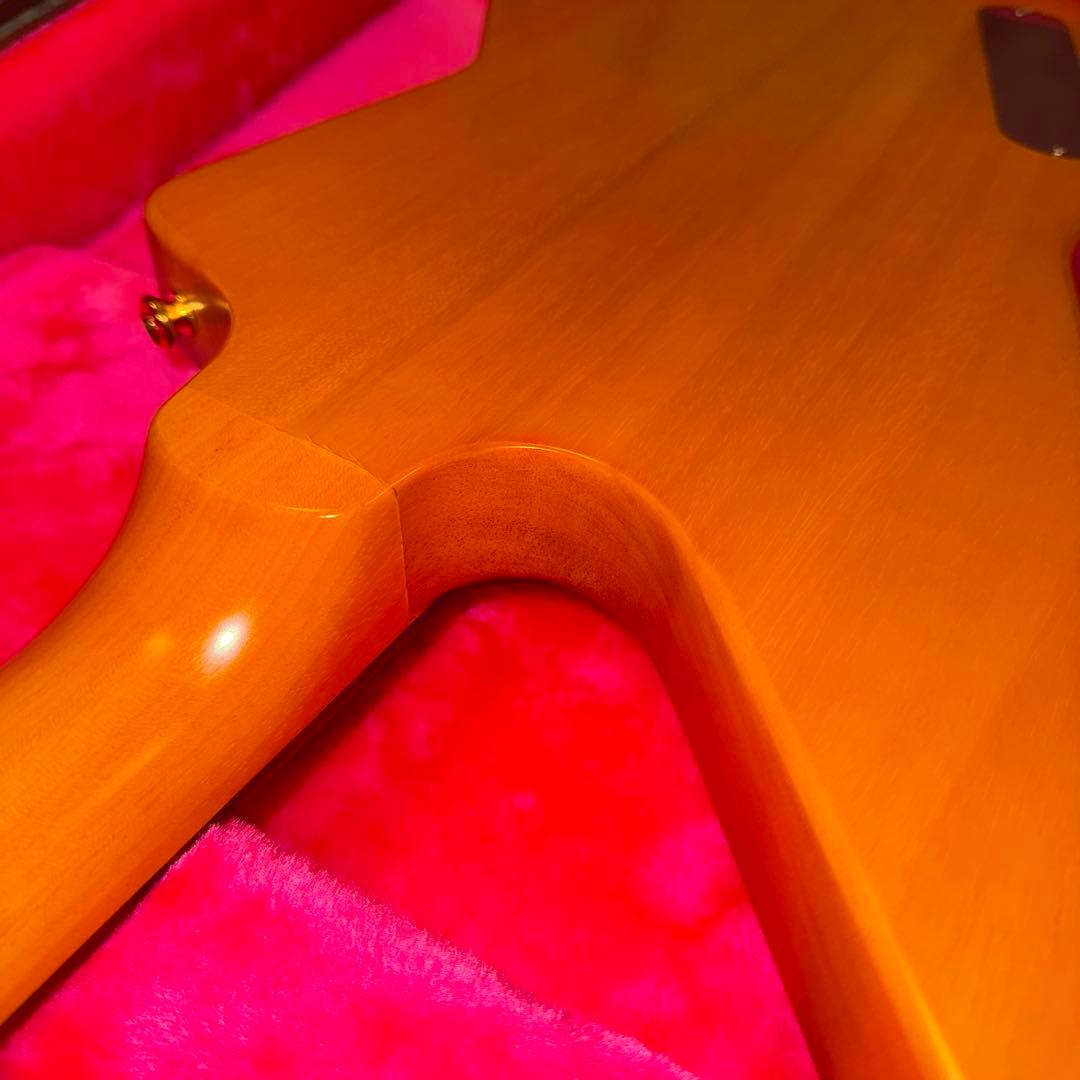 ギター Epiphone Korina Explorer Aged Natural