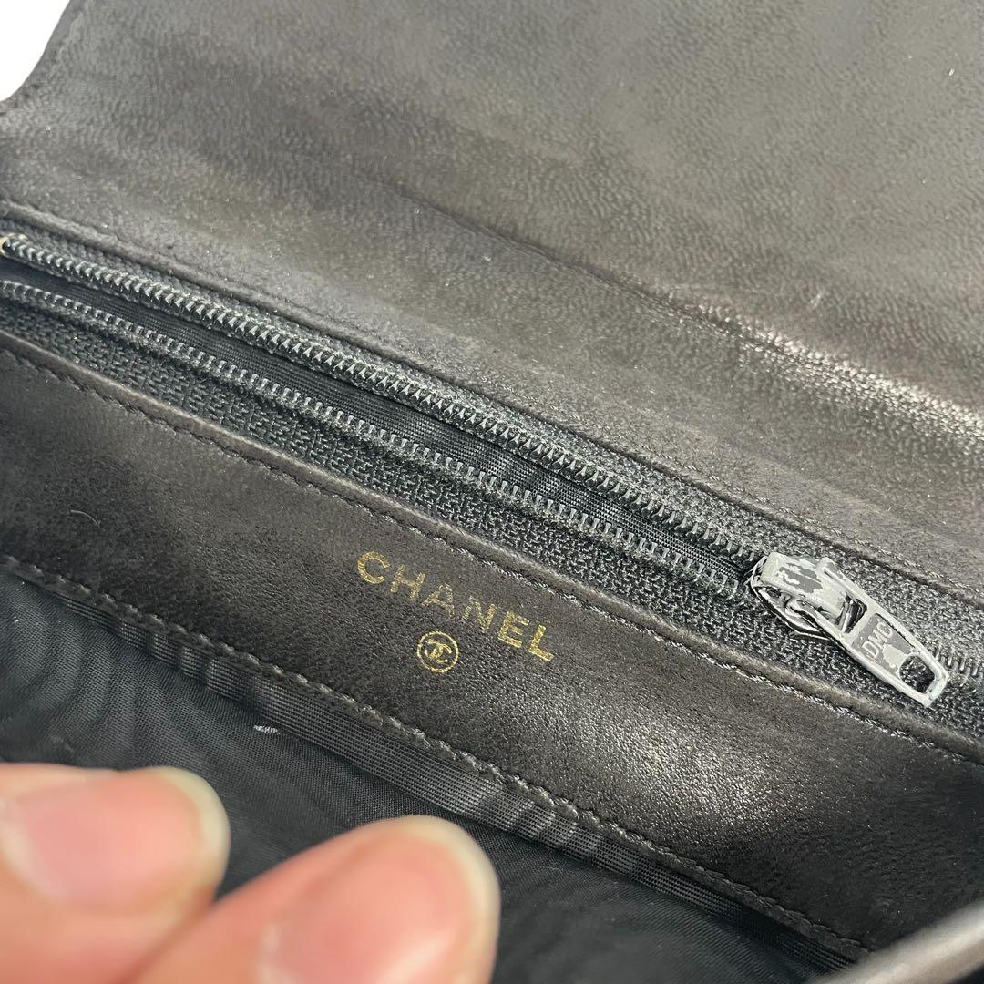 CHANEL シャネル　キャビアスキン　ココマーク　折り財布