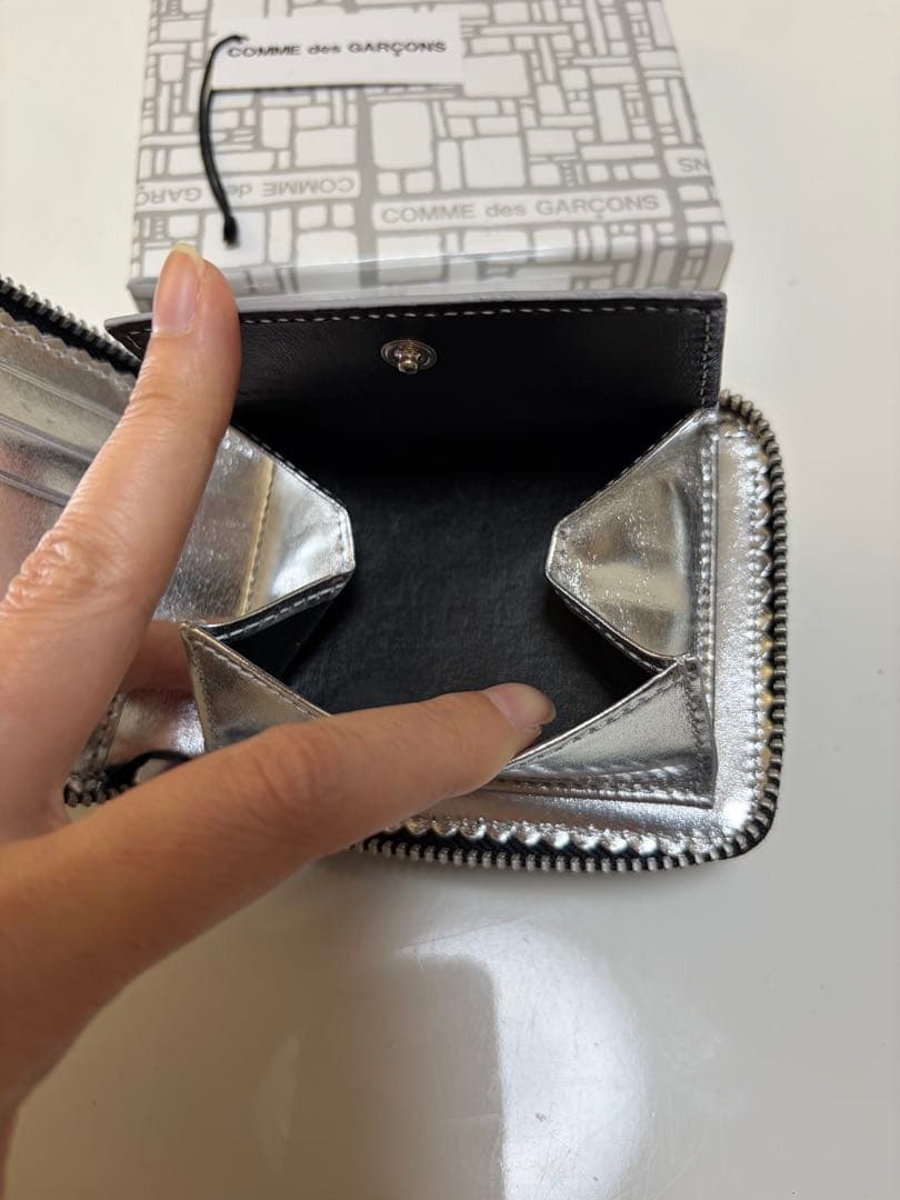 COMME des GARÇONS コムデギャルソン二つ折り財布