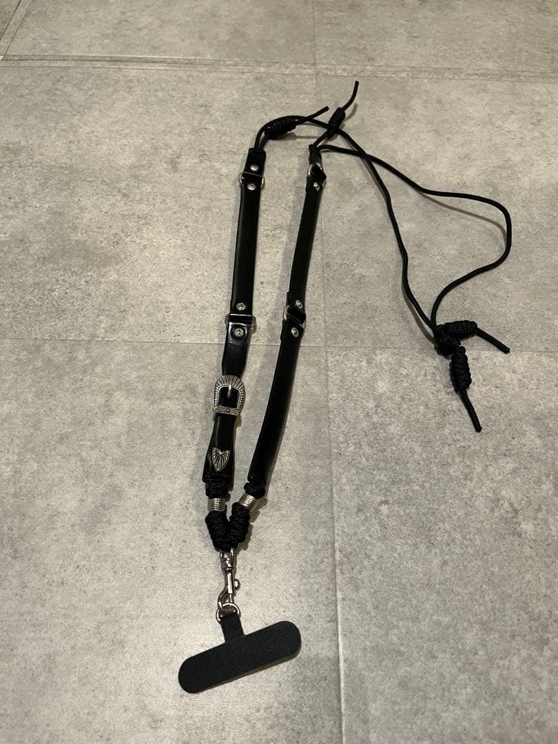 Toga トーガ スマホショルダーストラップ ブラック