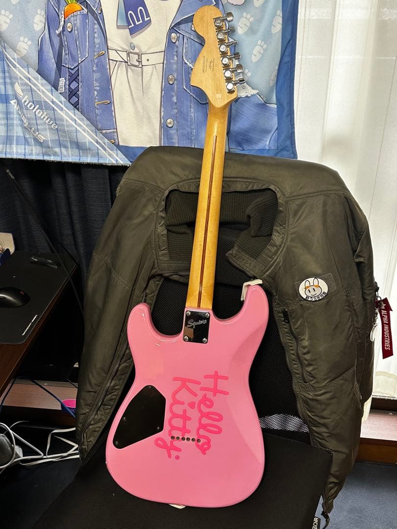 Squier Hello Kitty エレキギター ピンク
