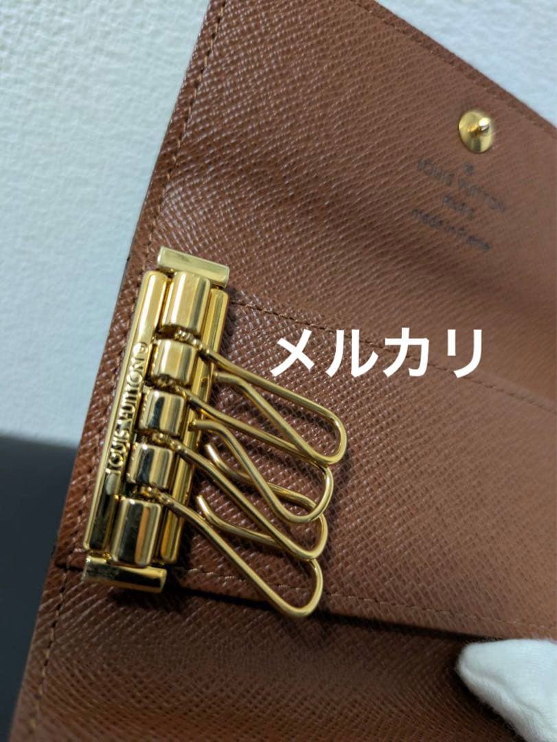 LOUIS VUITTON ルイヴィトンキーケース　モノグラム　4連