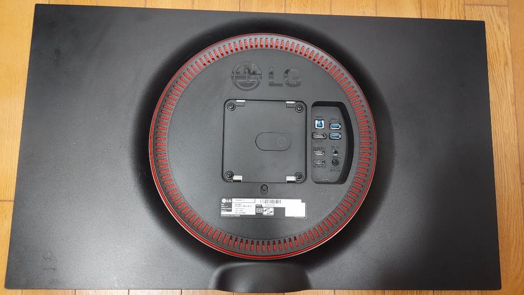 売約済みLG　32インチゲーミングモニター