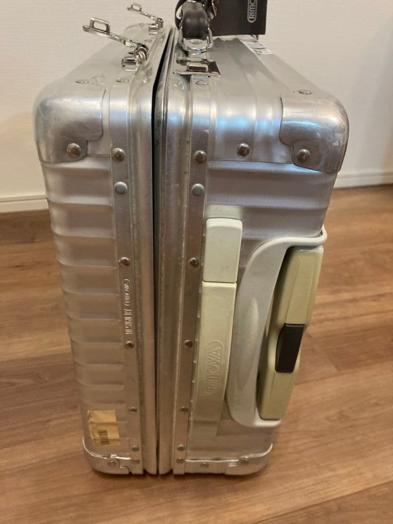 ビエラRIMOWA リモワ　クラシックフライト　2輪　 トパーズ廃盤品