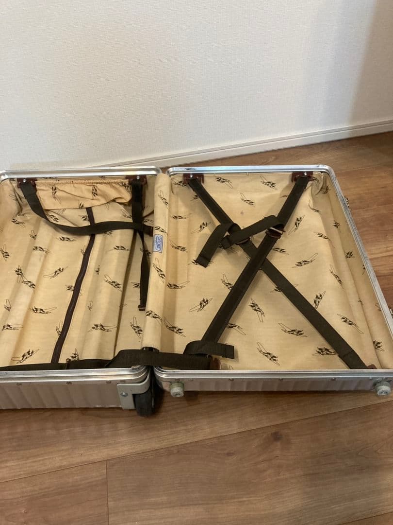 ビエラRIMOWA リモワ　クラシックフライト　2輪　 トパーズ廃盤品