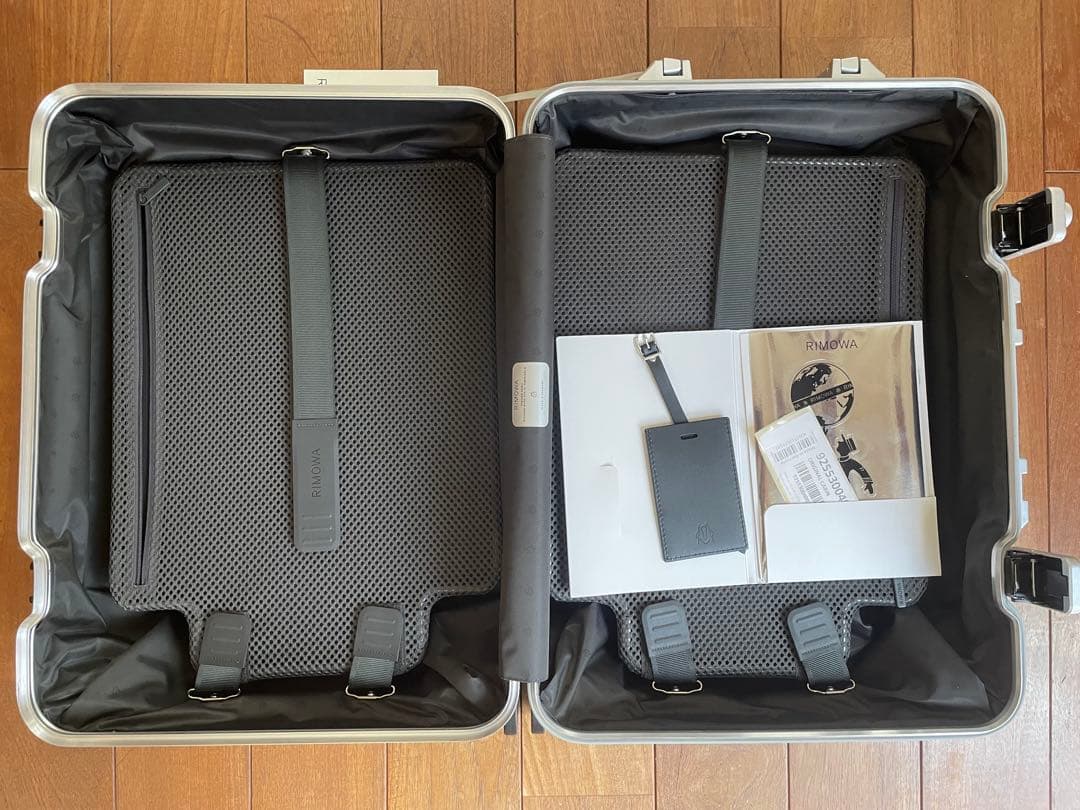 新品未使用！生涯保証品★リモワ rimowa オリジナルキャビン★コンパクト