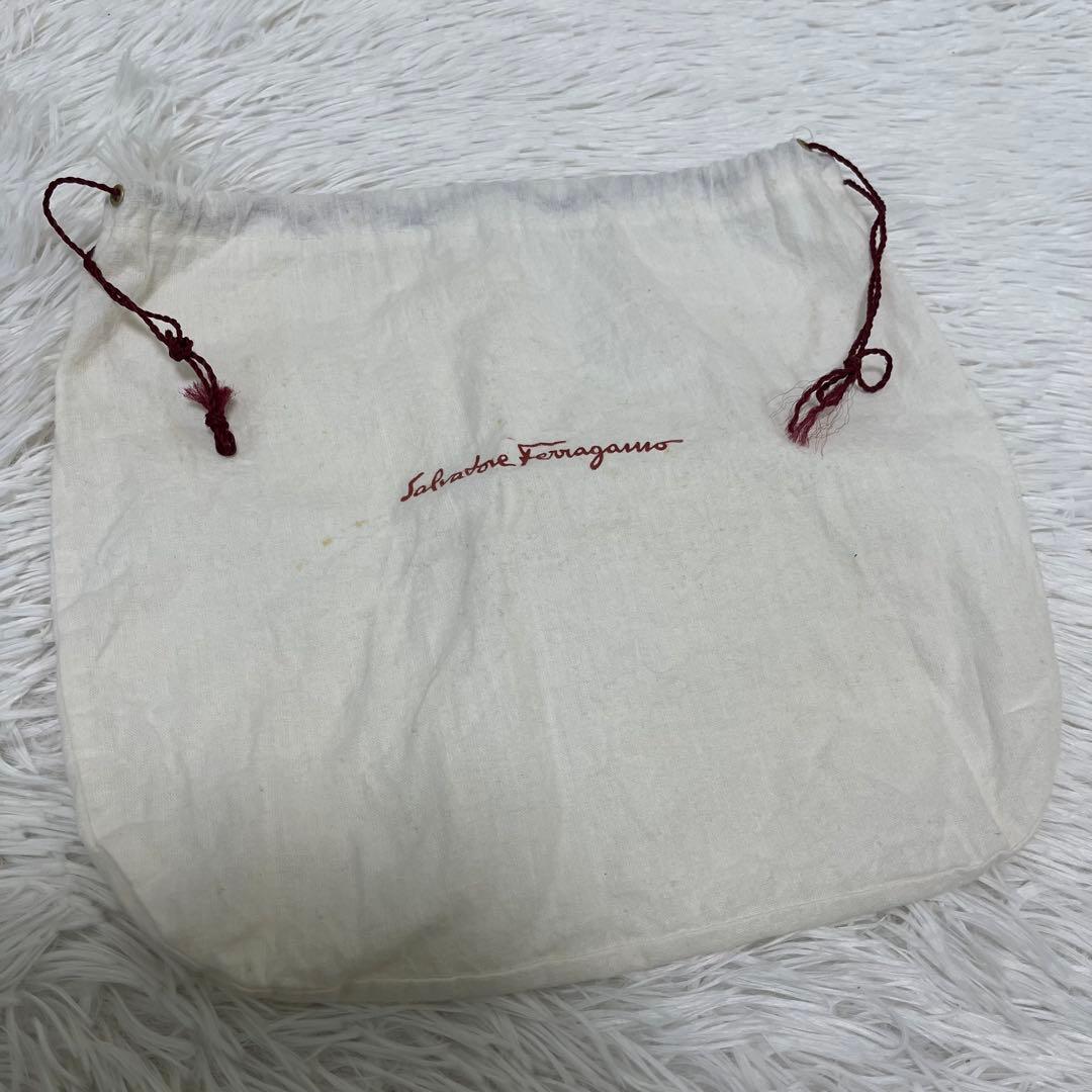 サルヴァトーレフェラガモ ハンドバッグ 2way ブラック ヴァラリボン