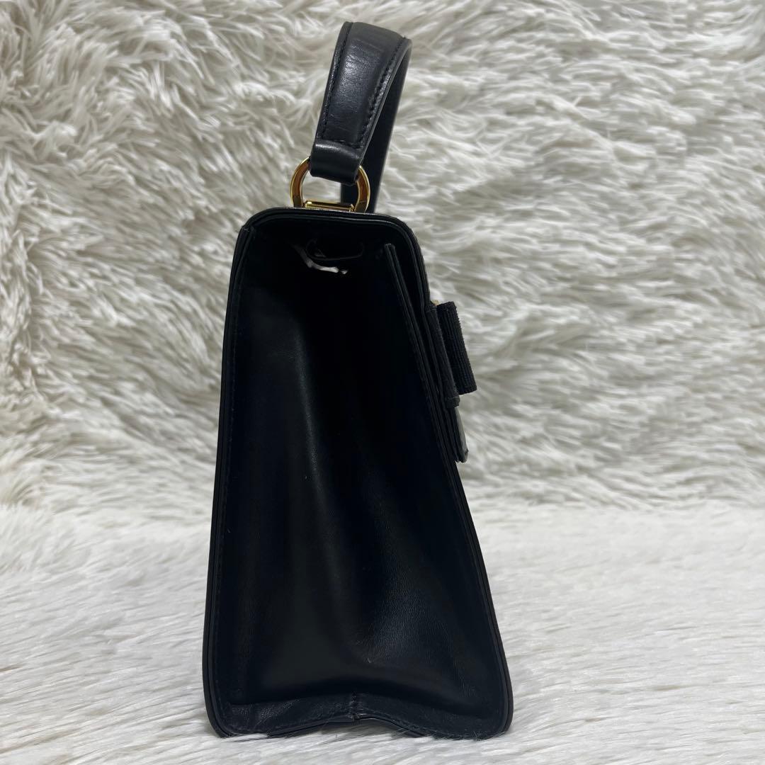 サルヴァトーレフェラガモ ハンドバッグ 2way ブラック ヴァラリボン