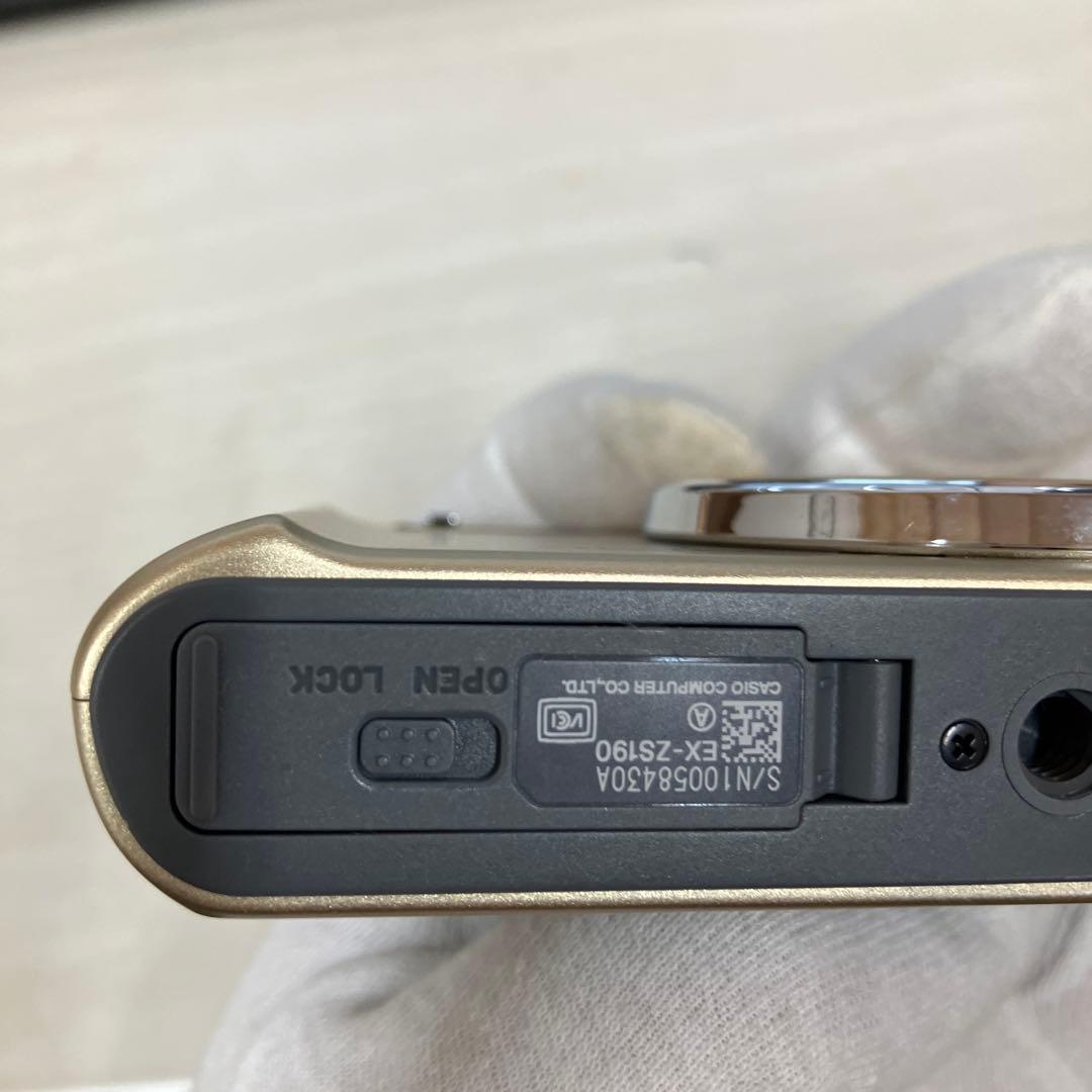 E24 CASIO カシオ EXILIM EX-ZS190 デジタルカメラ