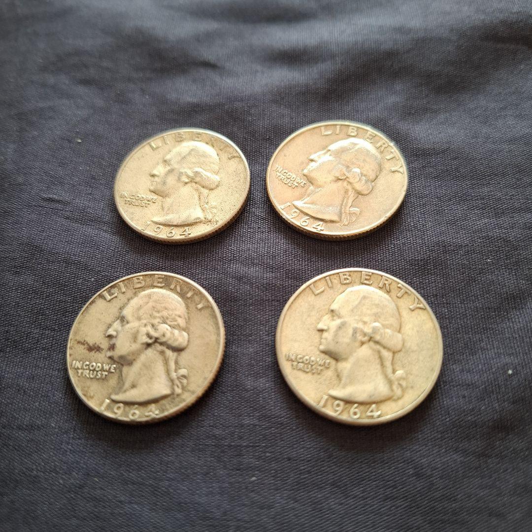 アメリカ、銀貨、1964年発行の25セント銀貨(銀90％)4枚