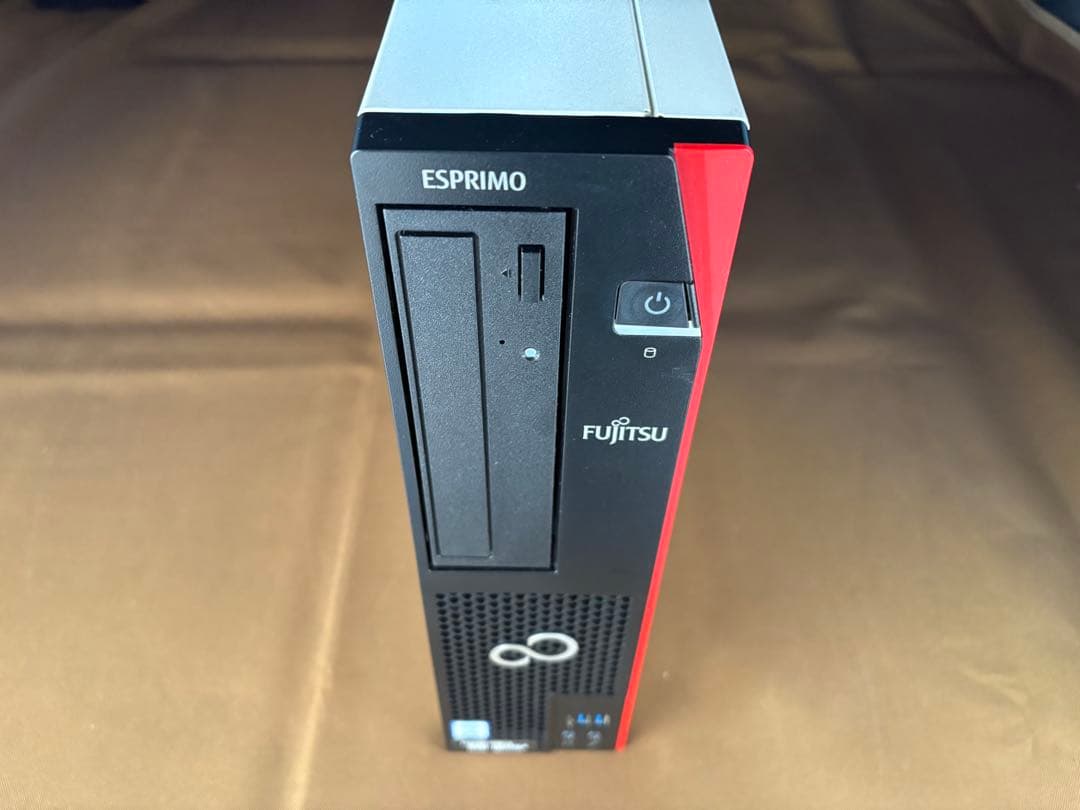富士通 ESPRIMO 第8世代i3 メモリ16G SSD＋HDD Win11