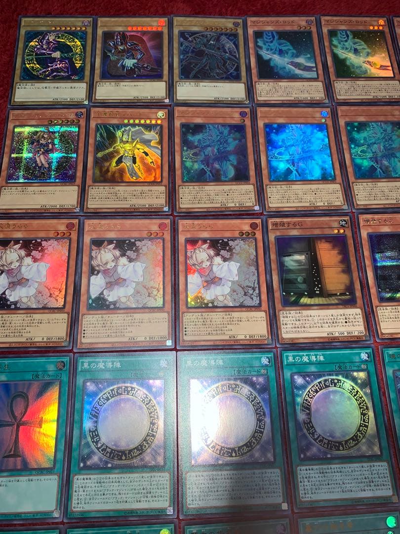 遊戯王　高レアリティブラックマジシャンデッキ40枚＋E X15枚＋α