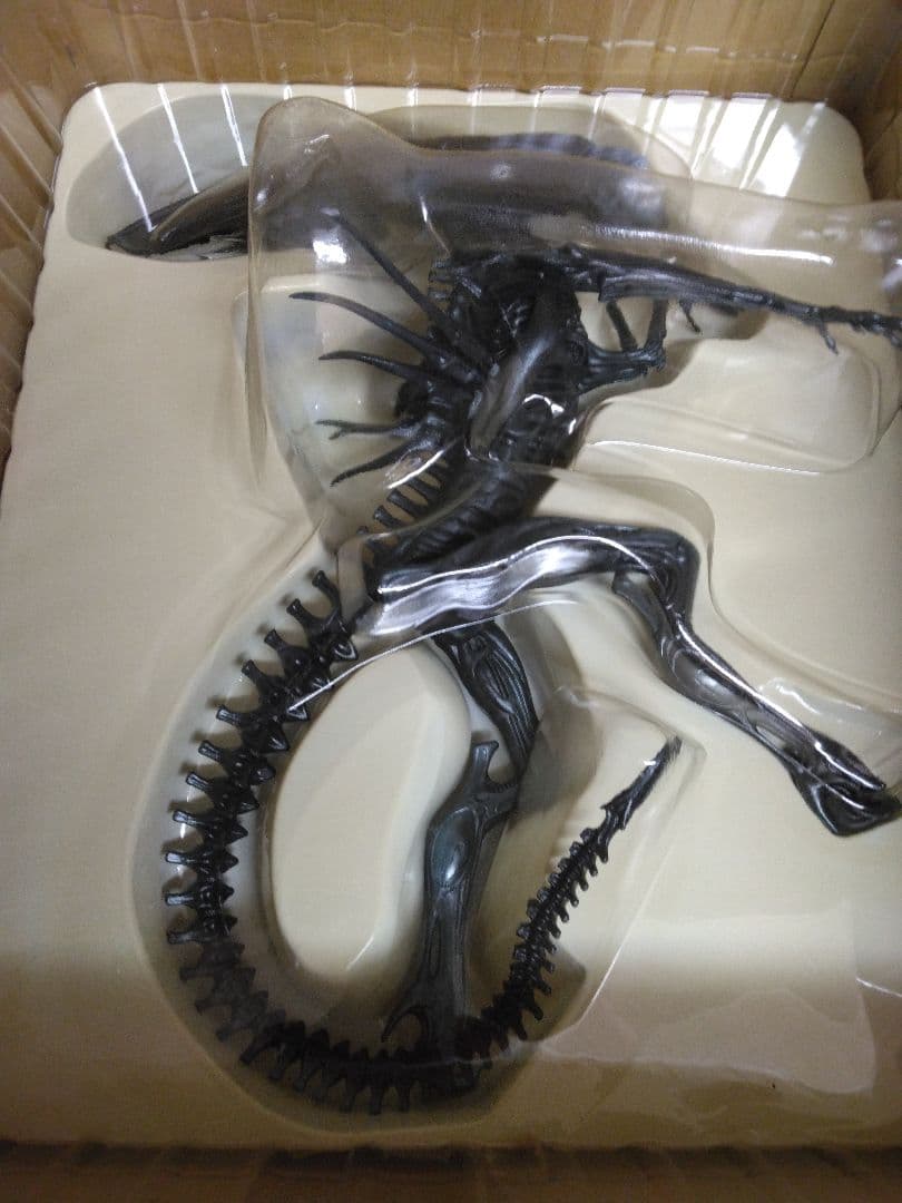 エイリアンクィーン　1/12スケールP.V.C.モデル　未使用品　HOBBY