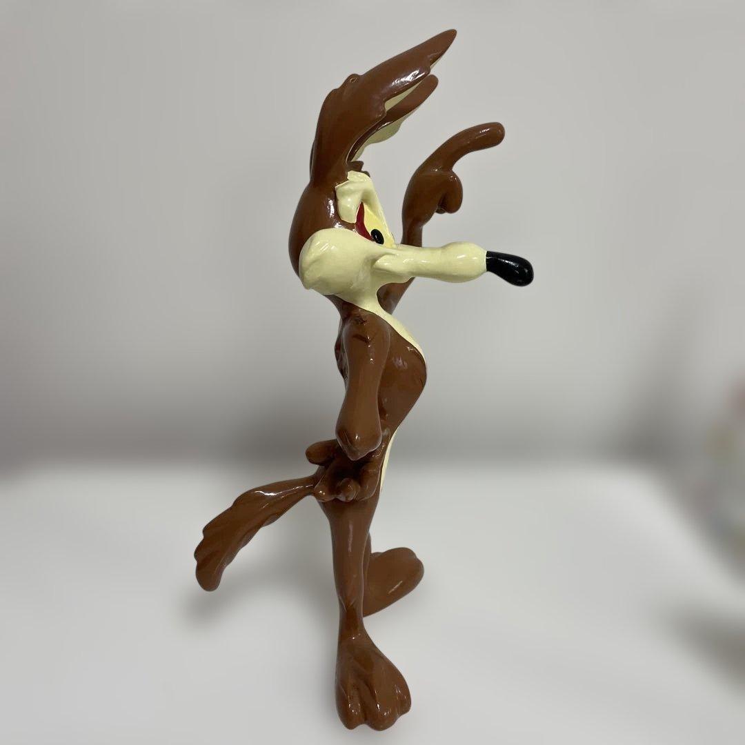 ワイリー・コヨーテ フィギュア