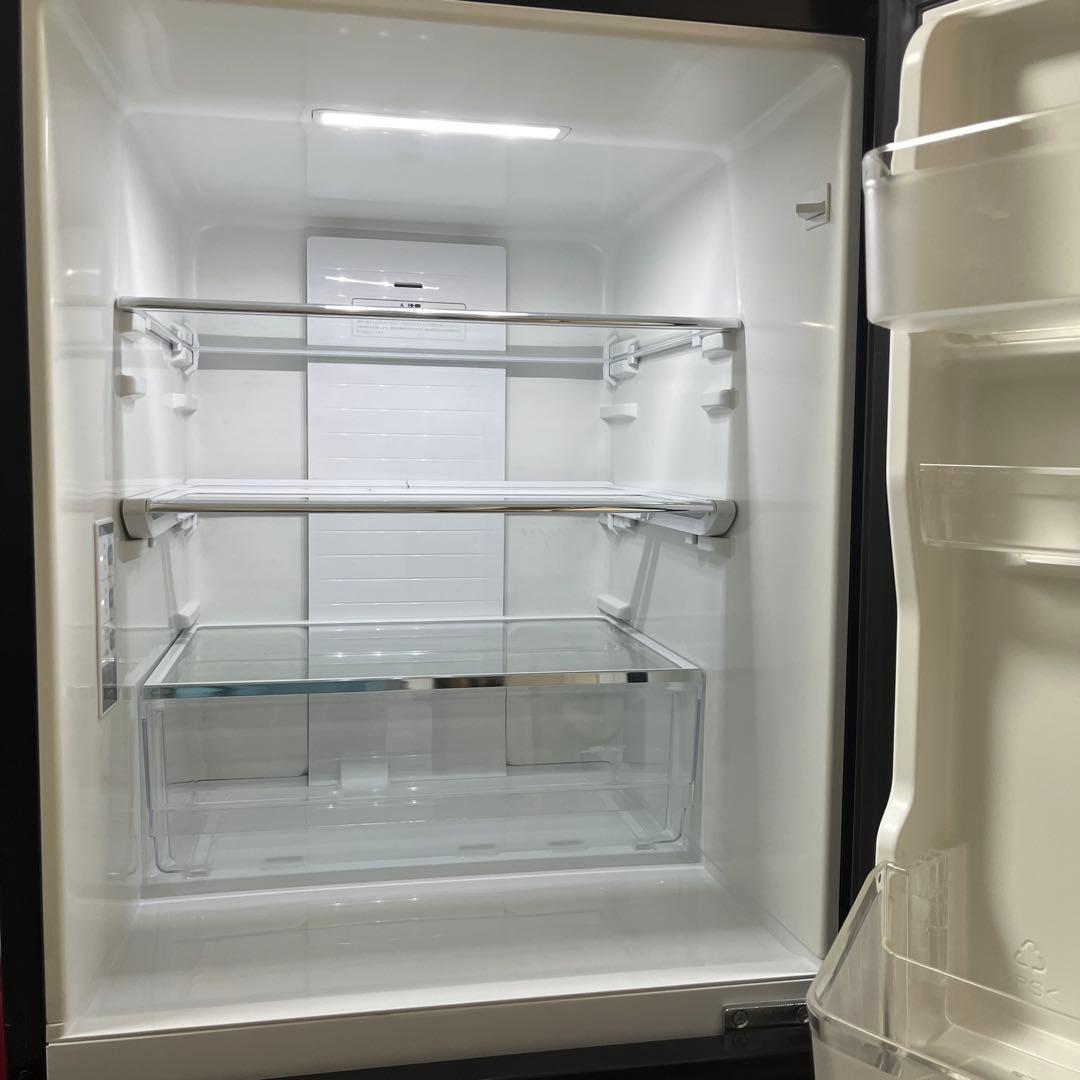 【送料込み】282L 3ドア　冷蔵庫　ハイセンスHisense 2020年製