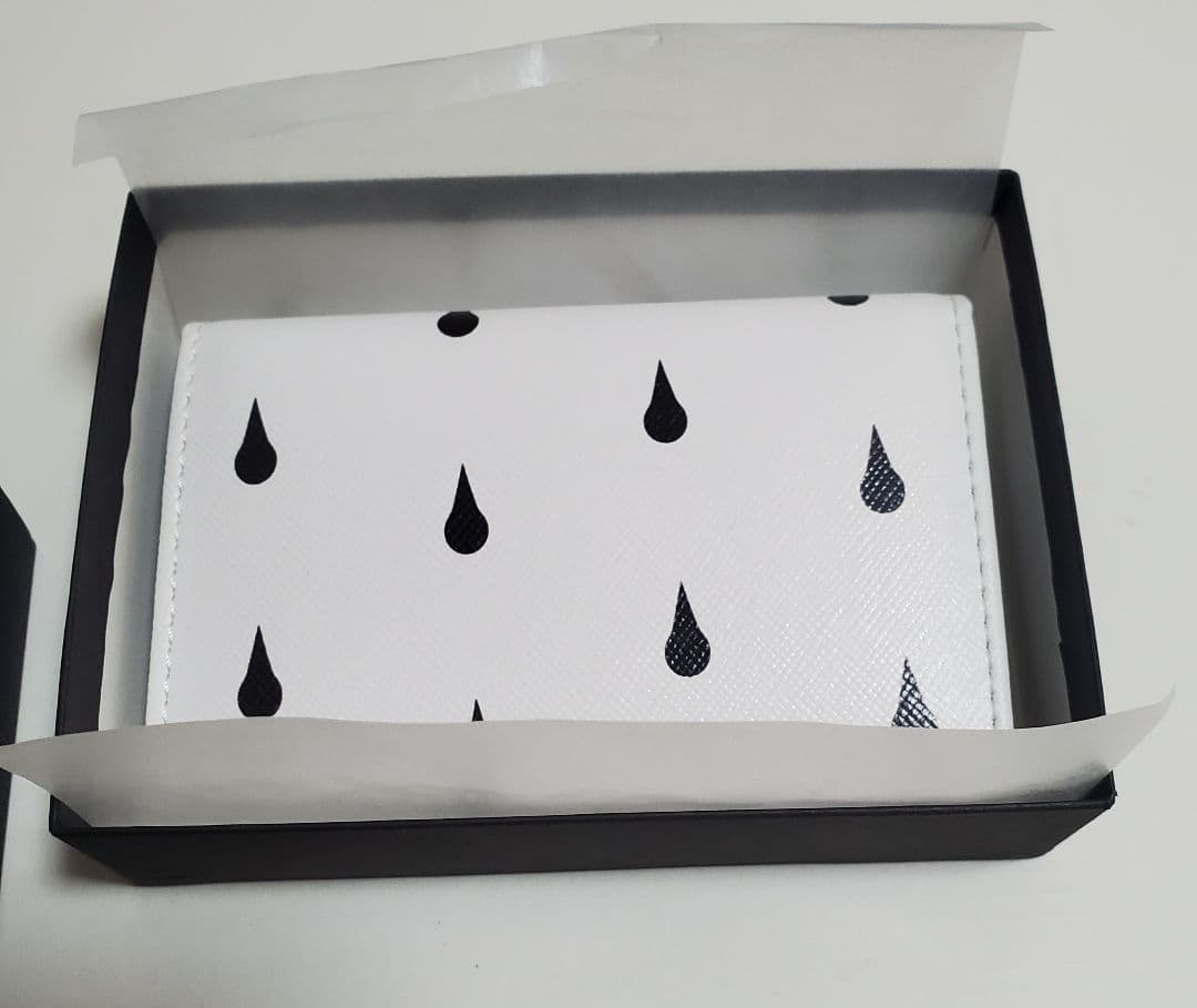 黄金のレザーコレクション1 ブチャラティ ホワイトカラー パスケース ジョジョ