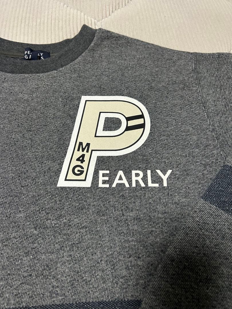 パーリーゲイツ　トレーナー　新品