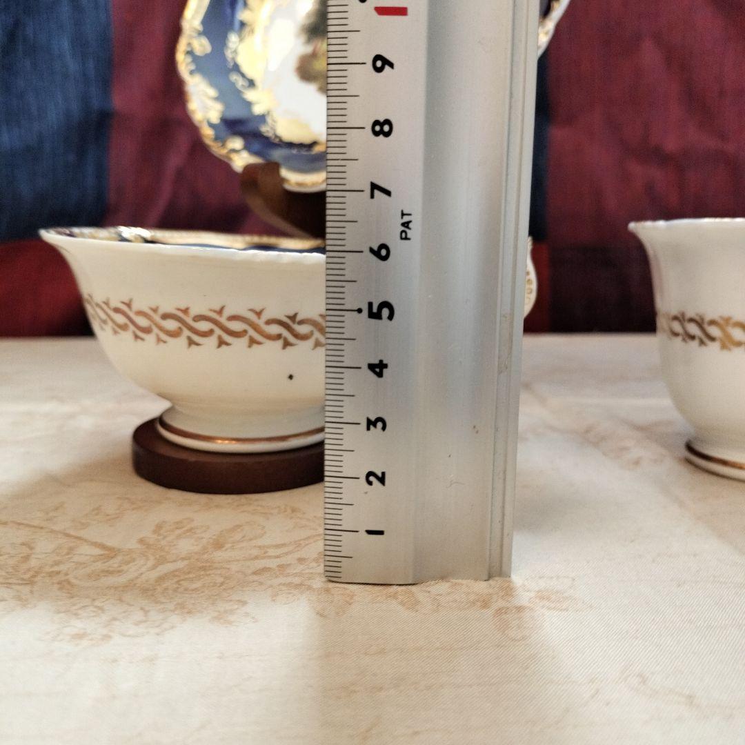 英国アンティーク　ティーカップ