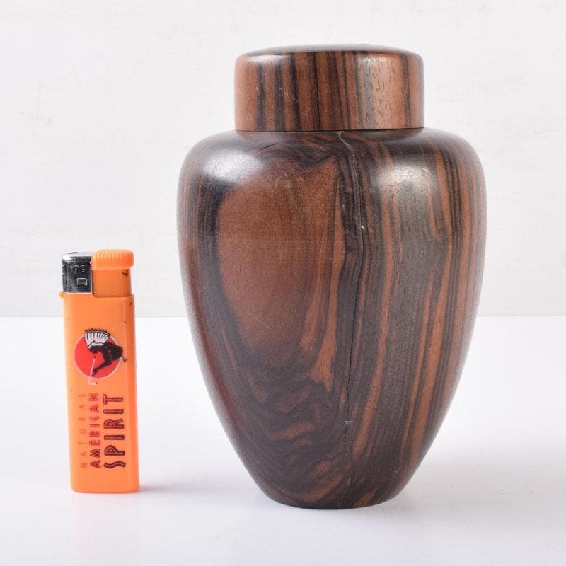 煎茶道具　天然木　黒柿製　無垢彫　綺麗な木目の茶壷　茶心壷　V　8476