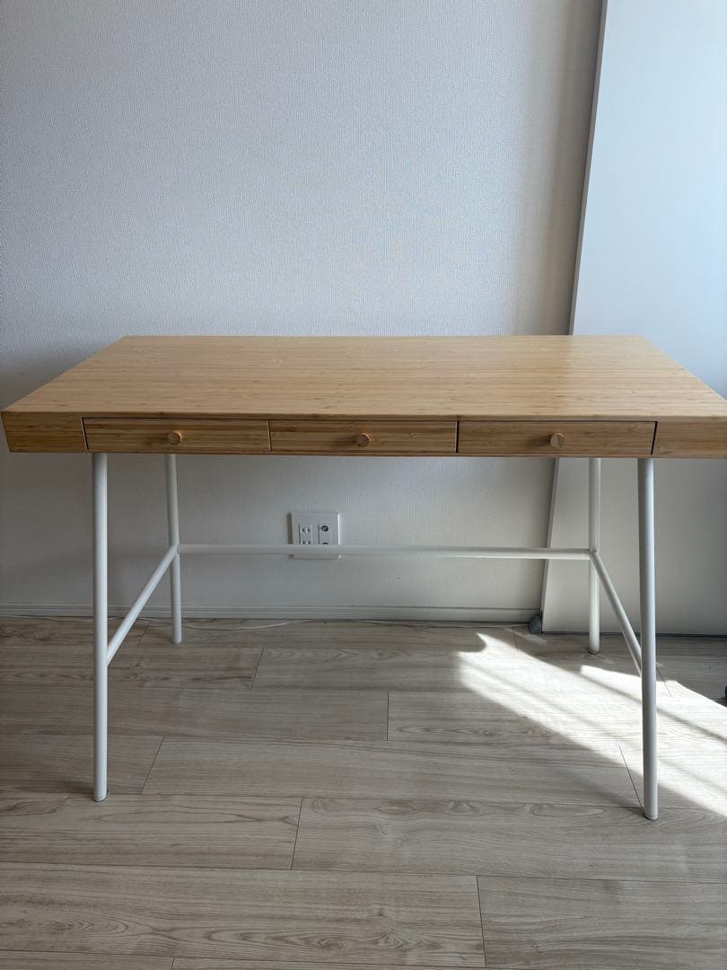 IKEAイケア　LILLÅSEN リルオーセン　デスク