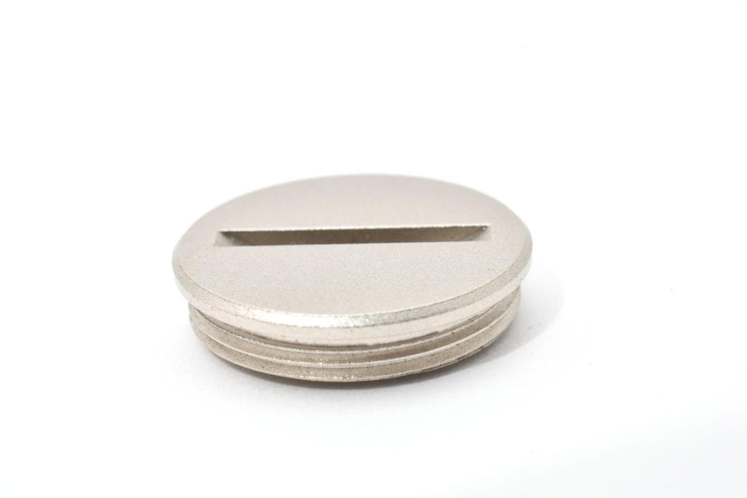 Contax T2用電池蓋　概ねキレイです。使用OKです。