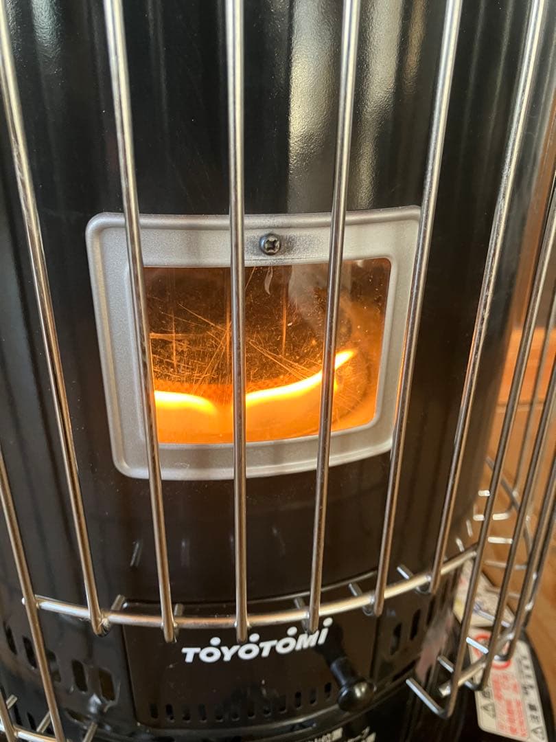 トヨトミ KS-67H 灯油ストーブ