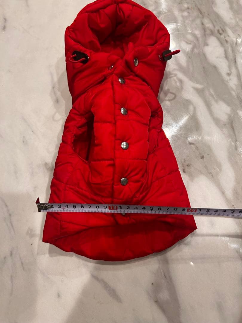 PRADA 赤 フード付きダウンジャケット