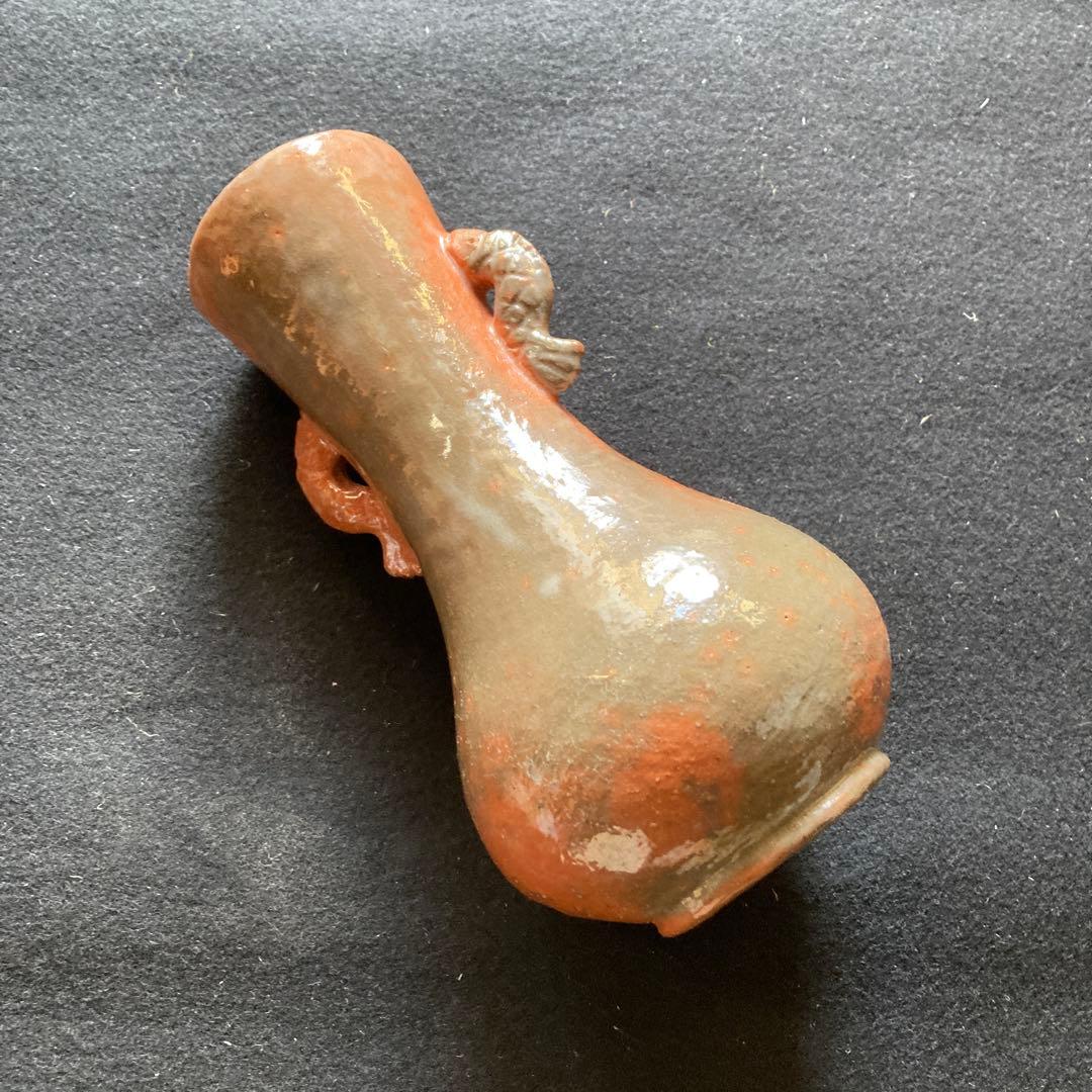 中村道年尼　「赤楽鯉耳付花生」押印　　共箱　高21.5×径11cm 八事窯　楽焼