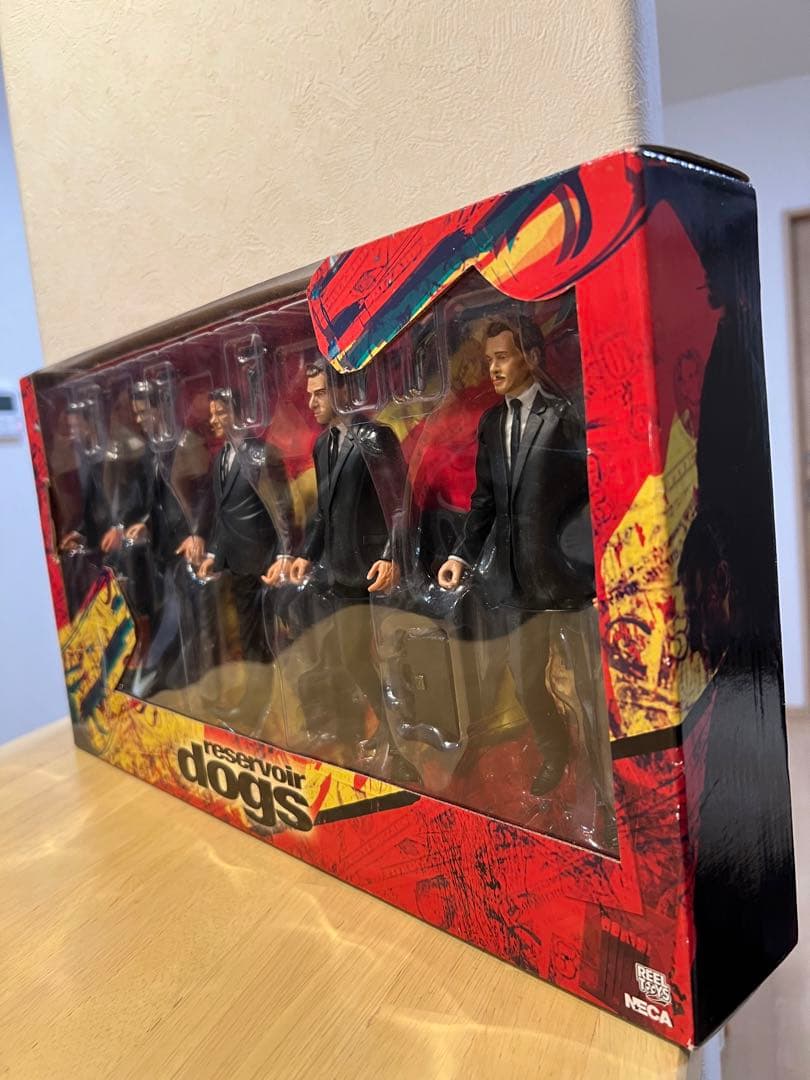 新品 レア NECA レザボア・ドッグス フィギュア BOX