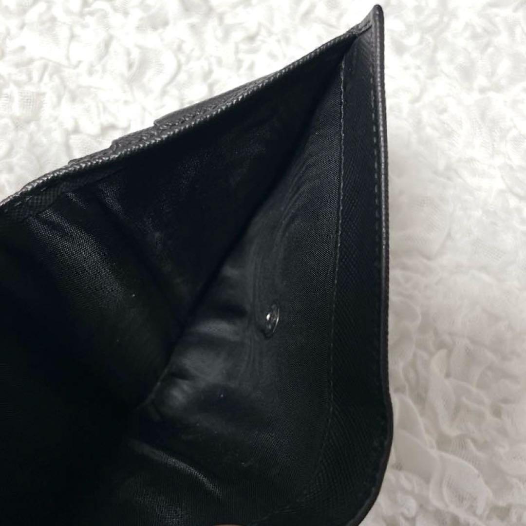 PRADA ブラック 三つ折り財布　プラダ　黒　サフィアーノレザー　コンパクト
