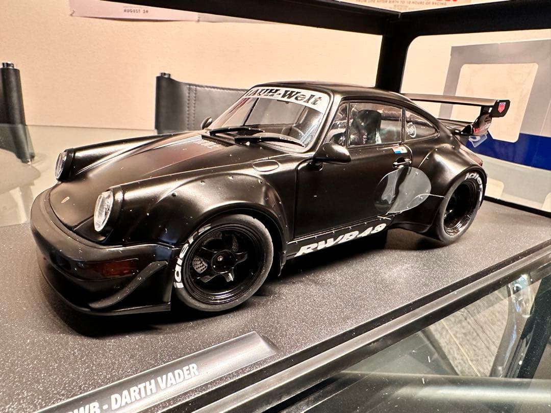 RWB - DARTH VADER ミニカー 1/18