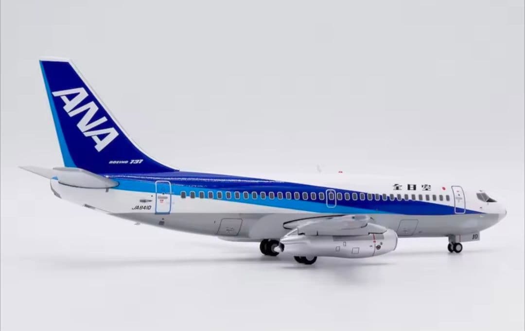 ANA ボーイング737 1/200 航空模型